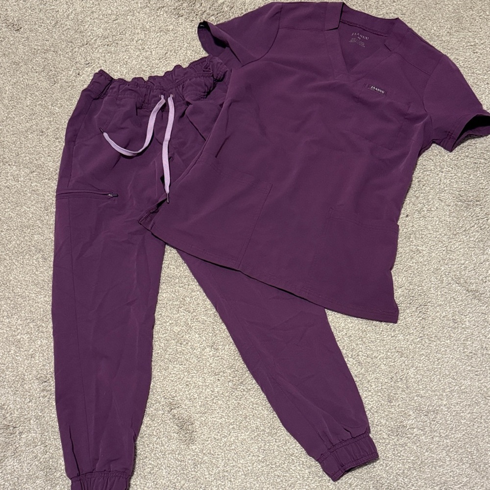 Jaanuu Purple Scrub Set